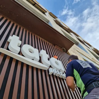 corcho-prensado-de-alta-calidad-3 Rótulos exteriores Córdoba