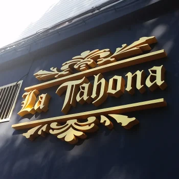 corcho-prensado-de-alta-calidad-6 Rótulos exteriores Córdoba